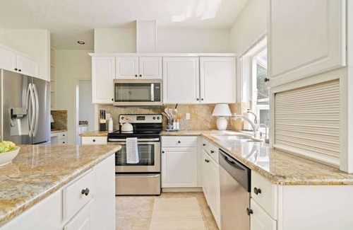 Oak Hills House | Stylish 3 Bedroom Family Home
