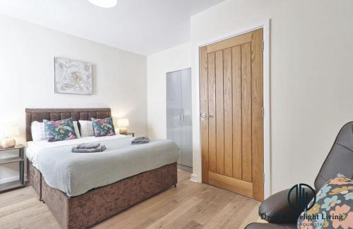 Harold Wood Villa | Stylish 3Bedrooms 2 Bath in Harold wood Romford