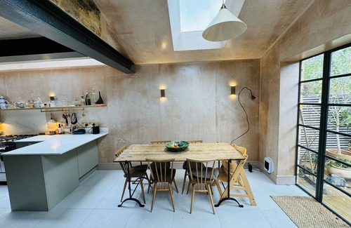 Markhouse Apartment | Stylish 4-Bedroom House in Vibrant Walthamstow