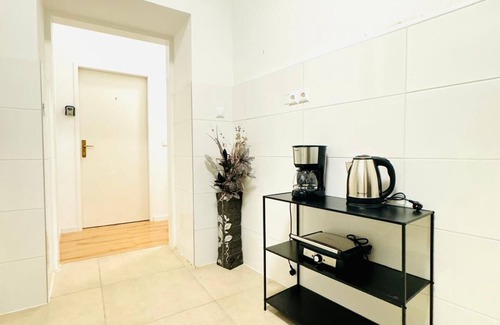 Rudolfsheim-Funfhaus Apartment | Stylish 4BR Apt Near Westbahnhof