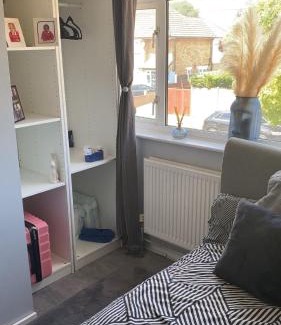South Hornchurch House | Stylish and cosy rooms for rent