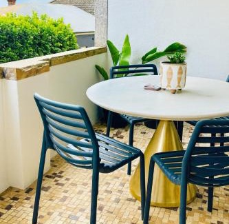 Bondi Apartment | Stylish and perfectly located Bondi Beach hideaway