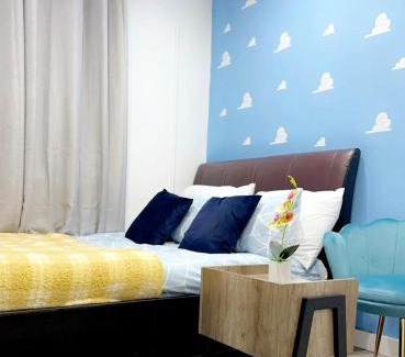 Gateshead House | Stylish and Unique Bedroom In Gateshead - Close To Newcastle