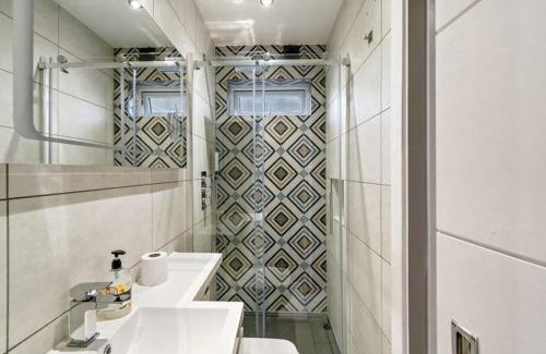 Town Apartment | Stylish Apartment in Central London Private Roof Terrace