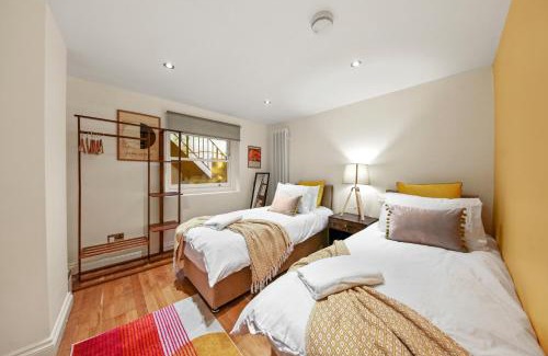 Somers Town Apartment | Stylish Apartment in Euston and near Camden with Private Roof Terrace