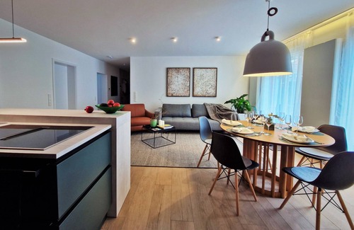 Region Hannover District Apartment | Stylish apartment: top location, quiet, parking- perfect for business & vacation
