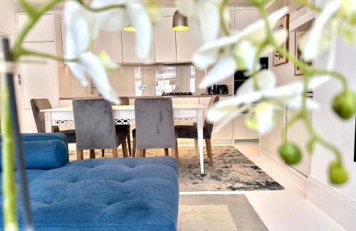 West Kensington Apartment | Stylish Apartment with BBQ Kensington