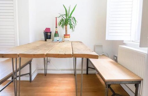 Belsize Park Apartment | Stylish Central London 1 Bedroom Apartment in Belsize Park