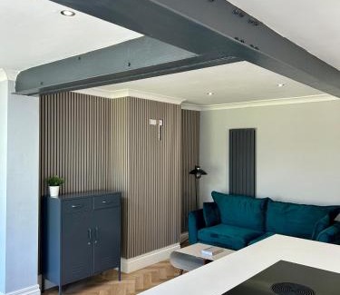 Norwich House | Stylish Central Norwich Stay Sleeps 6 Free Parking