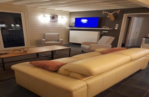 Barvaux Ski Chalet | Stylish Chalet with Room