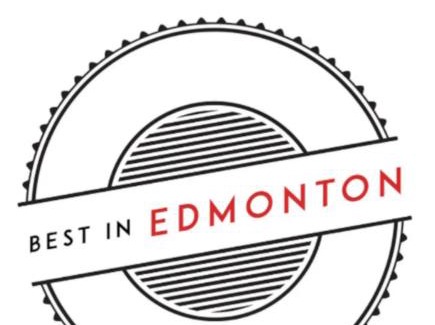 Southeast Edmonton House | Stylish Chic Home - King Bed - Free Parking & Netflix - Fast Wi-Fi - Long Stays Welcome