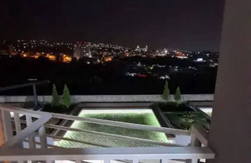 Tegucigalpa Apartment | Stylish City Apartment in Tegucigalpa Gym, WiFi & Security