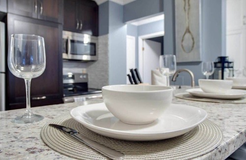 Eau Claire Apartment | Stylish City Center Apt | Free WiFi & Parking