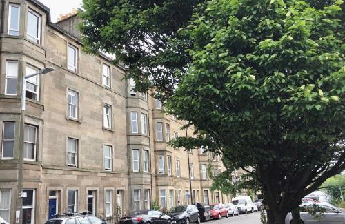 Merchiston Apartment | Stylish City Centre Apartments - D Terrace Residence