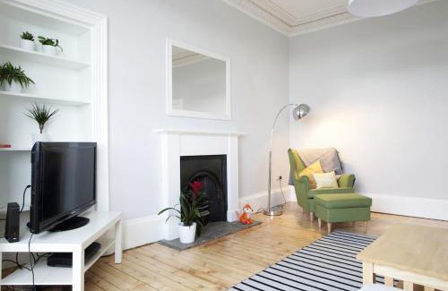 Merchiston Apartment | Stylish City Centre Apartments - D Terrace Residence