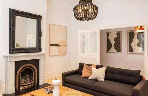 St Kilda House | Stylish Contemporary Retreat St Kilda