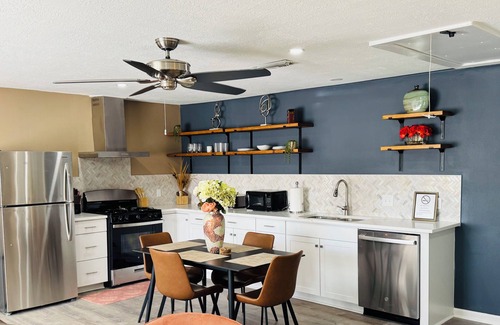 Missouri City House | Stylish Cozy 2-bedroom Duplex in enjoyable Stafford with WiFi, AC, Smart TVs