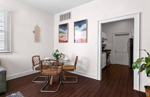 Seventh Ward House | Stylish Creole Cottage 1BD | Central Location