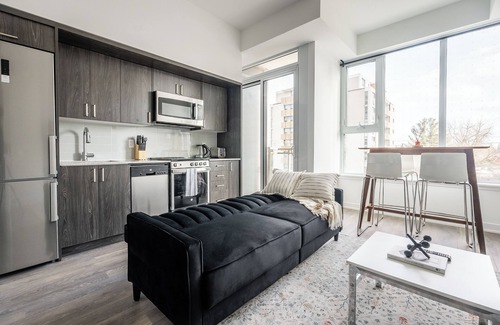 Mount Pleasant East Apartment | Stylish Downtown Condo, close to all amenities and transit