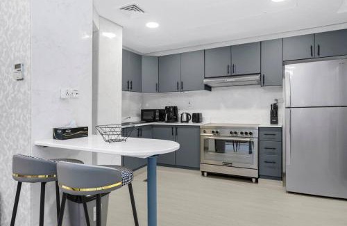 Dubai Apartment | Stylish Dubai Villa Near JBR, Marina, Malls & Metro