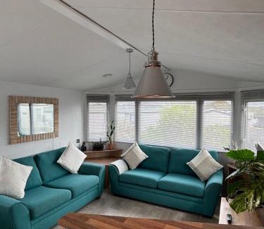 Padstow Other | Stylish Family Friendly 3-Bed Caravan Escape at Seven Bays Park
