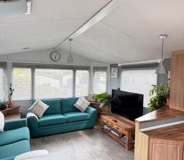 Padstow Other | Stylish Family Friendly 3-Bed Caravan Escape at Seven Bays Park