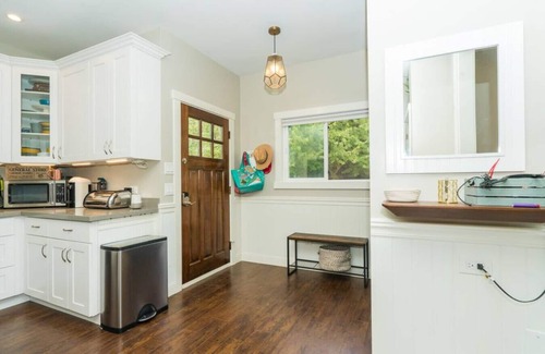 Fremont House | Stylish Fremont Retreat with Luxury Amenities