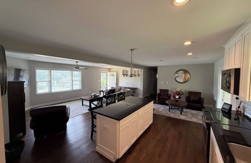 Valley Falls House | Stylish, Fully Remodeled 3 Bed/2 Bath Home - Boiling Springs family neighborhood