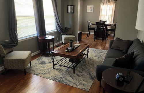 Albany House | Stylish Home awaits your stay