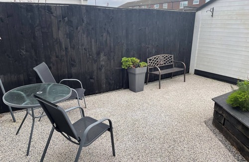 Exeter House | Stylish House in Exeter Nr Quay and City Centre