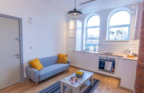 Salford Apartment | Stylish Immaculate New Apartment Near Salford Quays By Pillo Rooms
