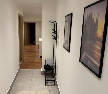 Royal Docks Apartment | Stylish modern apartment