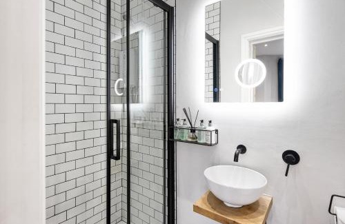Grangetown Apartment | Stylish modern apartment near the city centre with nearby off-road parking