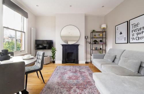 Lewisham Apartment | Stylish & Modern London Apartment in Honor Oak