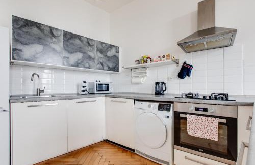 Prague 7 Apartment | Stylish Quiet 2Bds Rooms Flat Letná Park - U14