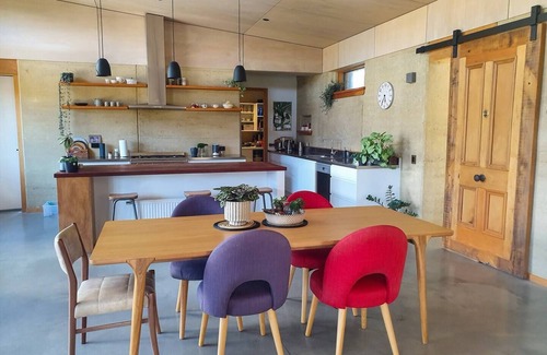Lake Hawea House | Stylish Rammed Earth Lake Hawea House on Large Section