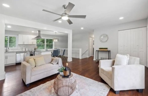 Collier Heights House | Stylish RanchPeaceful YetCentral