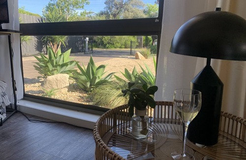 Capel Sound House | Stylish, relaxed house in central location