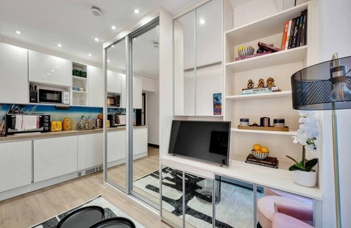 Frognal and Fitzjohns Apartment | Stylish Retreat, Perfectly Cozy – Ideal Locale