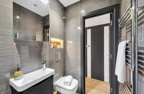 Frognal and Fitzjohns Apartment | Stylish Retreat, Perfectly Cozy – Ideal Locale