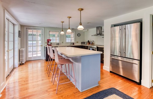 Egremont House | Stylish Retreat; Pool & Hot Tub By:Evergreen Home
