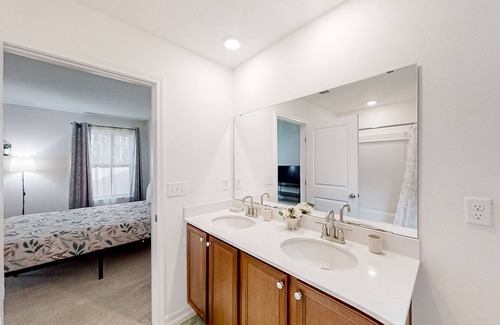 Doctors Inlet House | Stylish single-level getaway with great patio - near golf & lakes - dog-friendly
