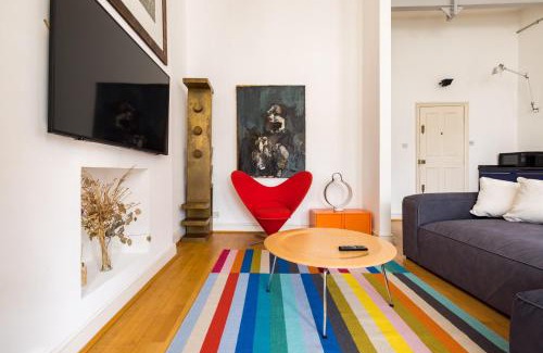 Colville Apartment | Stylish & Spacious Notting Hill Loft