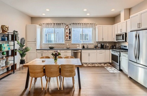 Bel Aire House | Stylish & Spacious Pet-Friendly Home 10 Mins to Downtown w/Garage & EV Charger!