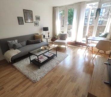 Camberwell Green Apartment | Stylish stay in Camberwell