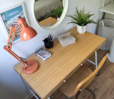 Camberwell Green Apartment | Stylish stay in Camberwell