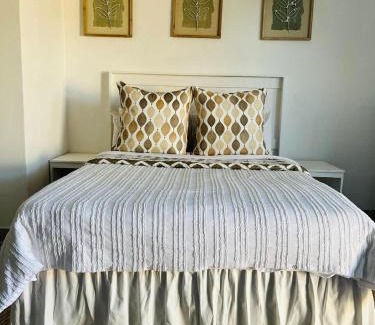 Germiston Apartment | Stylish Studio in Hazel Park