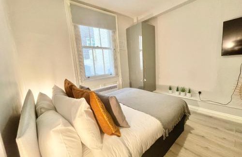Cricklewood Apartment | Stylish studio on Edgware Rd ED1
