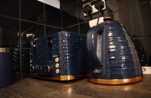 Acocks Green Apartment | Stylish Urban Escape Near Nec, Airport, Hs2