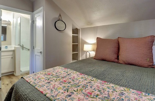Prescott Apartment | Stylishly Remodeled 1-Bedroom Apartment